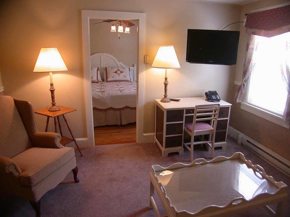 Mountaintop Lodge At Lake Naomi Pocono Pines Esterno foto