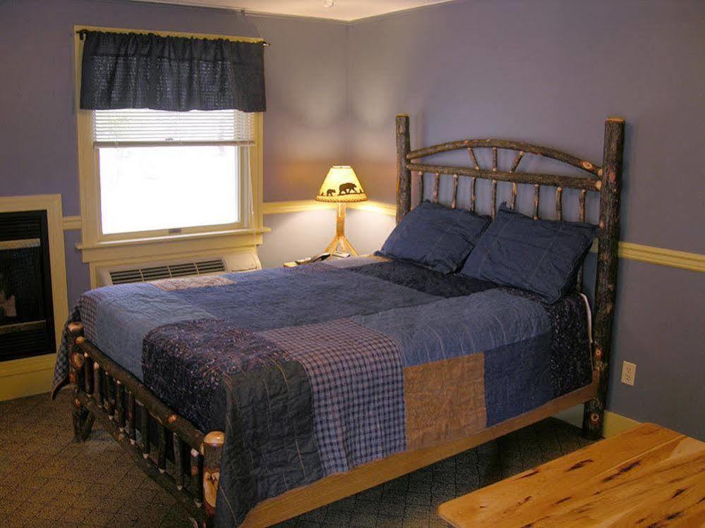 Mountaintop Lodge At Lake Naomi Pocono Pines Esterno foto